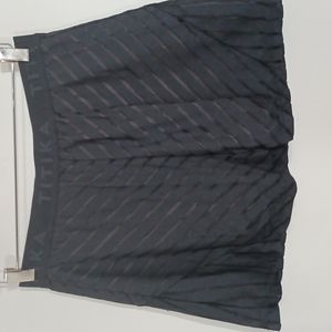 ✨3/$25✨Titika Black Skort - S